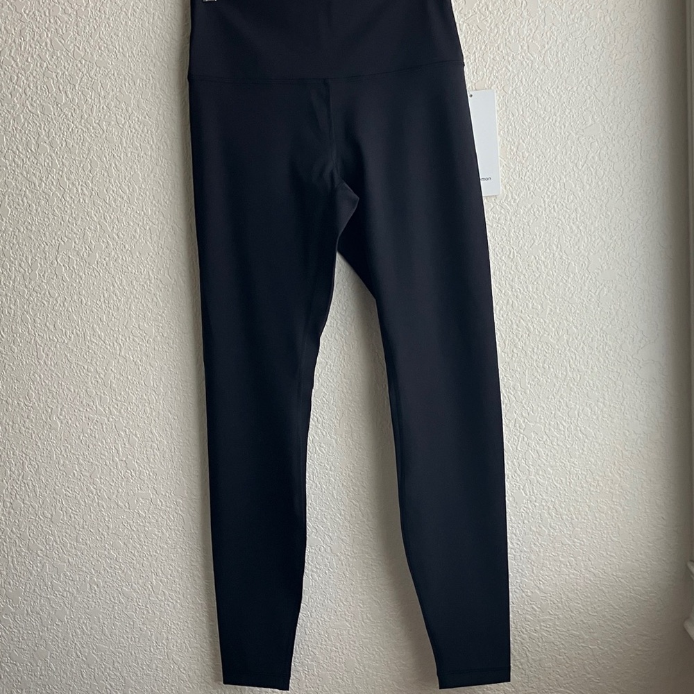 Lululemon Wunder Under HR Tight 28” *DISCONTINUED*(Size 8) NWT - Picture 3 of 12